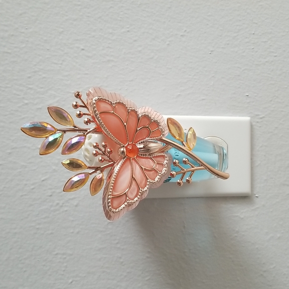 Bath & Body Works Other - Bath & Bodyworks Wallflowers plug in
